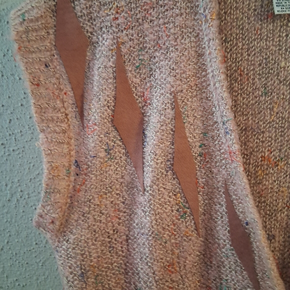 Vintage Evian Ltd Pink Speckled Knit Sweater Vest Button Front - Picture 3 of 8
